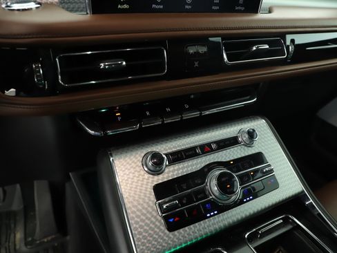 Used 2023 Lincoln Aviator Grand Touring w/ Equipment Group 301A image 10