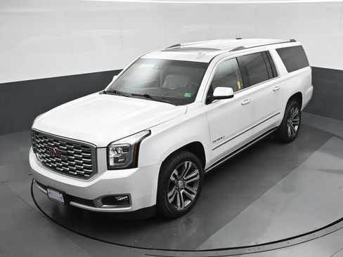 Used 2019 GMC Yukon XL Denali w/ Denali Ultimate Package AWD/4WD image 72