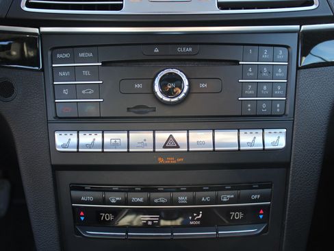 Used 2016 Mercedes-Benz E 400 4MATIC Coupe image 33
