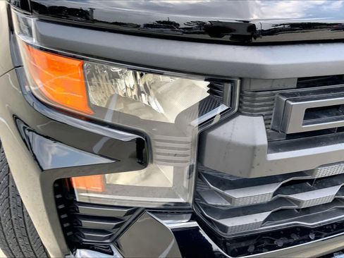 Used 2022 Chevrolet Silverado 1500 Custom RWD image 26