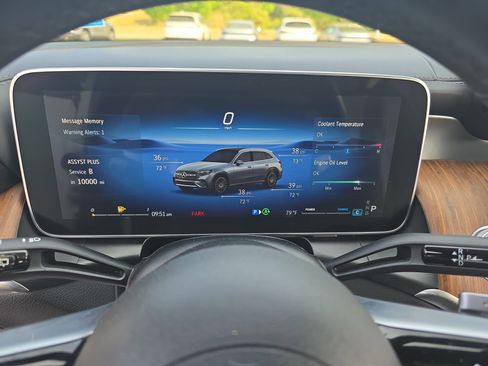 Used 2023 Mercedes-Benz GLC 300 4MATIC w/ AMG Line image 21