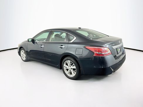 Used 2013 Nissan Altima 2.5 SV FWD image 5