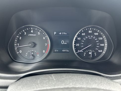 Used 2019 Hyundai Elantra GT FWD image 22