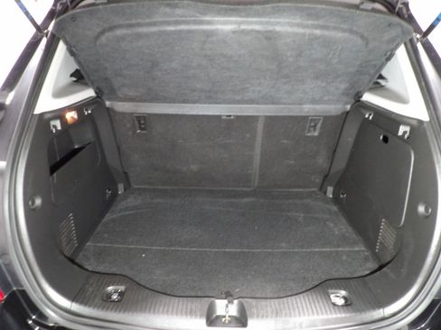 Used 2021 Chevrolet Trax LT w/ Midnight Edition FWD image 5