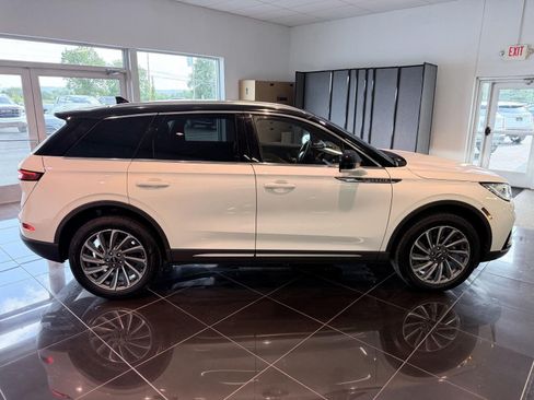 Used 2023 Lincoln Corsair Reserve AWD/4WD image 16