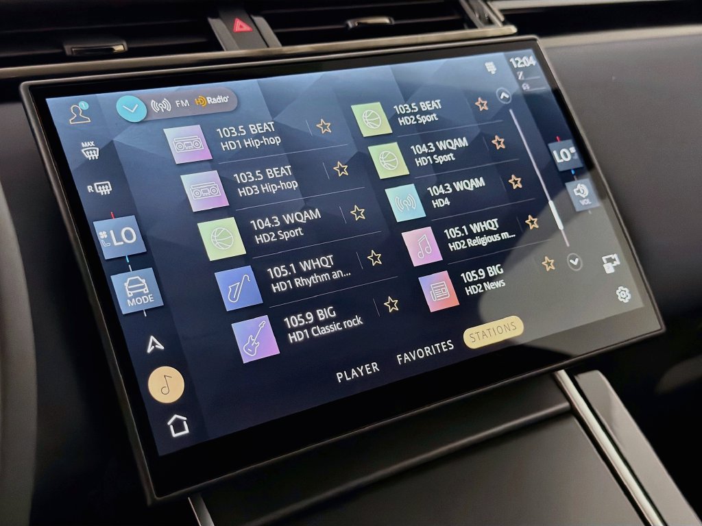 New 2026 Land Rover Range Rover Velar S AWD/4WD image 15