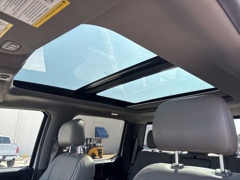 Used 2016 Ford F150 Lariat w/ Equipment Group 502A Luxury image 19