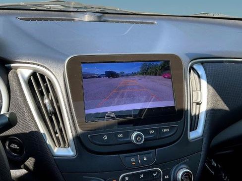 Used 2023 Chevrolet Malibu LT w/ Driver Confidence Package FWD image 14