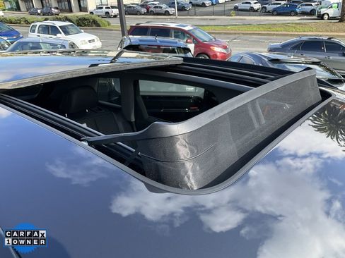 Used 2025 Audi Q6 e-tron Premium w/ Convenience Package image 74