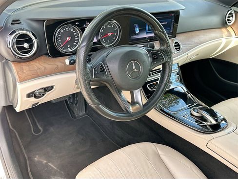 Used 2017 Mercedes-Benz E 300 image 9
