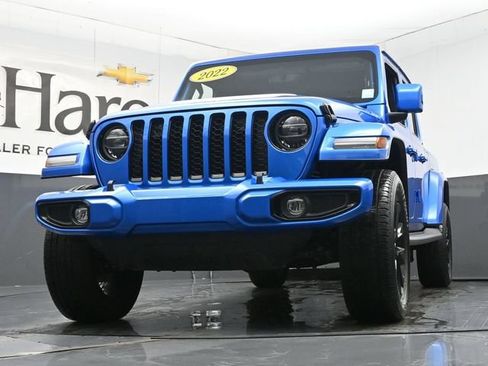 Used 2022 Jeep Gladiator Overland AWD/4WD image 4