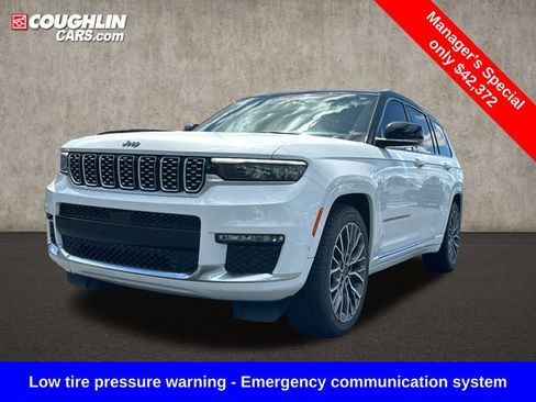 Used 2023 Jeep Grand Cherokee L Summit AWD/4WD image 5