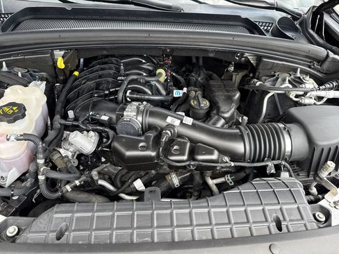 Used 2024 Jeep Grand Cherokee Laredo AWD/4WD image 22
