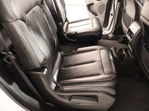 Used 2025 Jeep Grand Cherokee L Limited AWD/4WD image 16