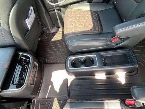 Used 2026 Nissan Armada Platinum AWD/4WD image 24