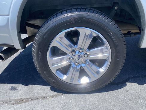 Certified 2018 Ford F150 Lariat w/ Equipment Group 502A Luxury AWD/4WD image 9