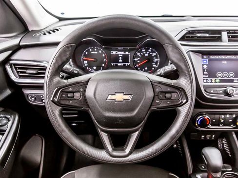 Used 2022 Chevrolet TrailBlazer LT w/ Driver Confidence Package FWD image 20