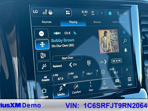 Used 2024 RAM 1500 Laramie image 26