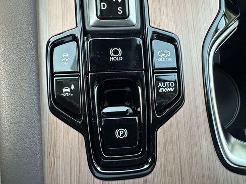 New 2026 Lexus RX 450h AWD image 35