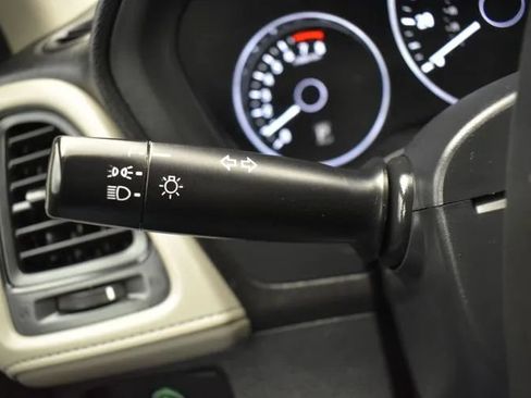 Used 2021 Honda HR-V LX image 25