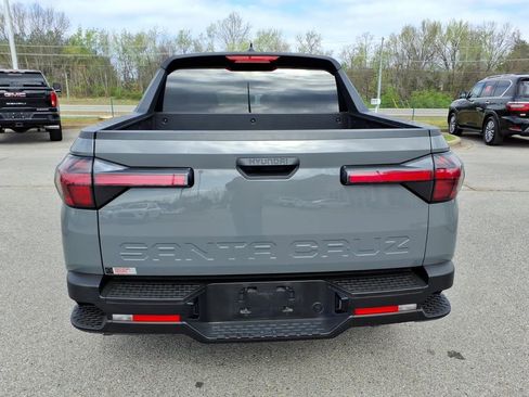 Used 2024 Hyundai Santa Cruz SE FWD image 15