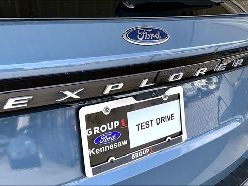 Used 2025 Ford Explorer Active w/ Active Comfort Package AWD/4WD image 31
