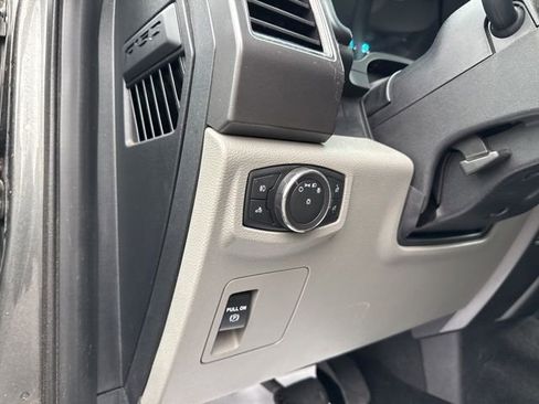 Used 2017 Ford F150 XLT AWD/4WD image 26