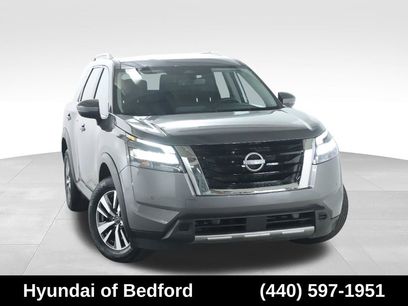 Used 2025 Nissan Pathfinder SL