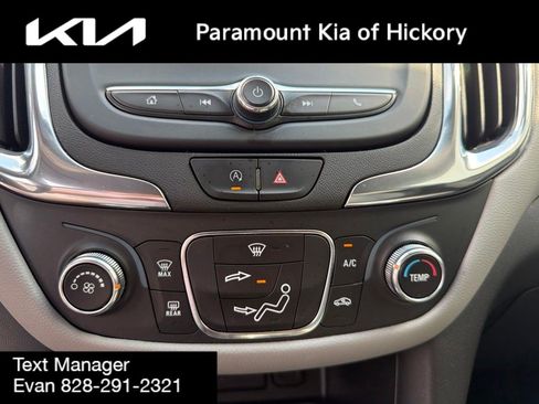 Used 2023 Chevrolet Equinox LT FWD image 24