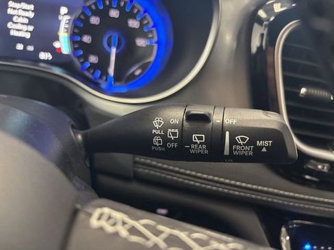 New 2026 Chrysler Pacifica Limited image 37