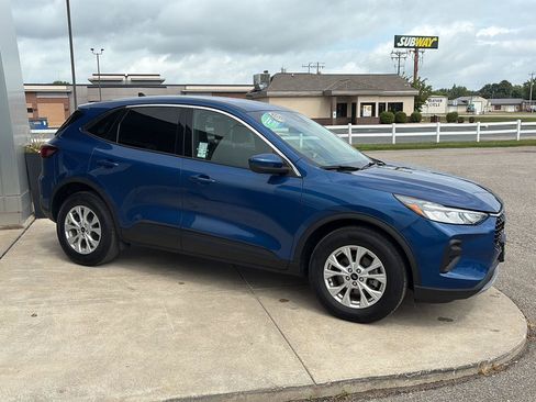 Used 2023 Ford Escape Active AWD/4WD image 6