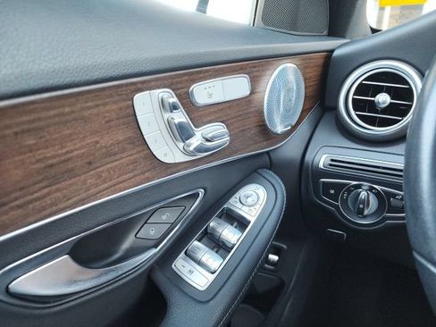 Used 2020 Mercedes-Benz C 300 Sedan image 37