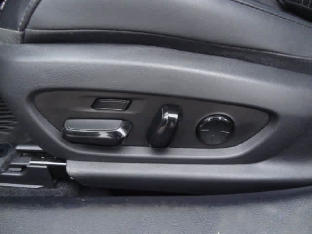 Used 2020 Lexus ES 300h w/ Accessory Package FWD image 7