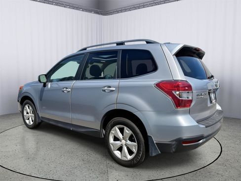 Used 2016 Subaru Forester 2.5i Limited AWD/4WD image 4