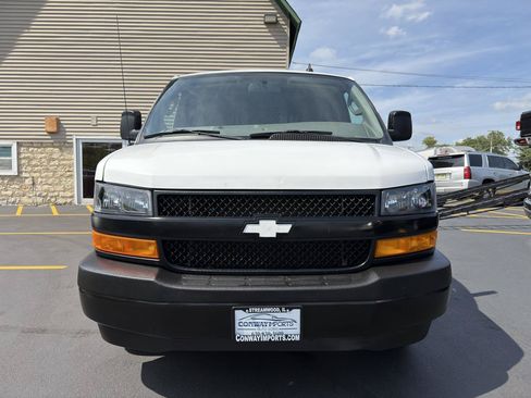 Used 2022 Chevrolet Express 2500 w/ Driver Convenience Package RWD image 6