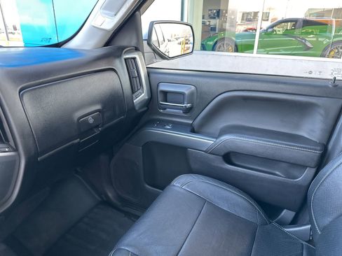 Used 2018 Chevrolet Silverado 1500 LT image 32