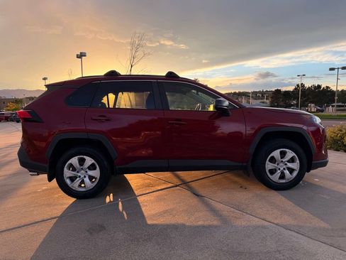 Used 2019 Toyota RAV4 LE w/ All Weather Liner Package AWD/4WD image 9