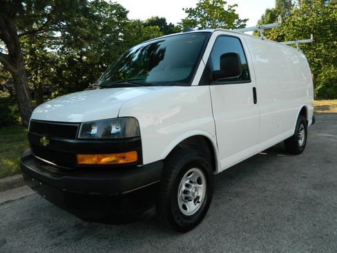 Used 2020 Chevrolet Express 2500 w/ Safety Package RWD image 1