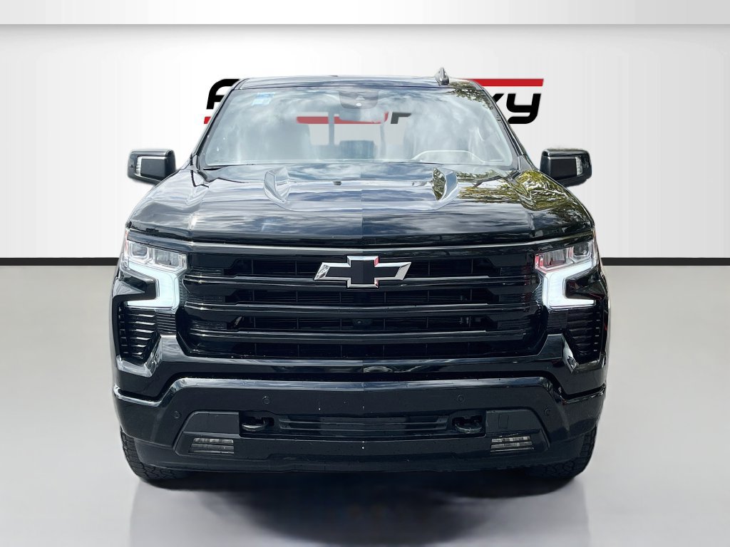 Used 2024 Chevrolet Silverado 1500 RST w/ Convenience Package II AWD/4WD image 2