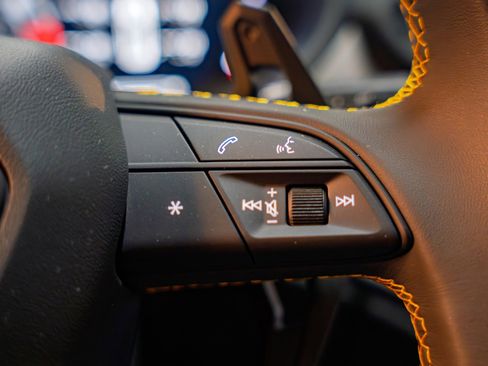 Used 2024 Lamborghini Urus Performante image 44