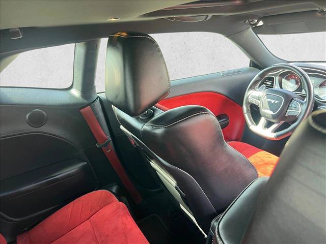 Used 2016 Dodge Challenger SRT Hellcat RWD image 24
