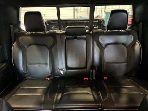 Used 2023 RAM 1500 Laramie AWD/4WD image 24