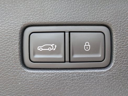 Used 2023 Genesis GV80 2.5T AWD/4WD image 11