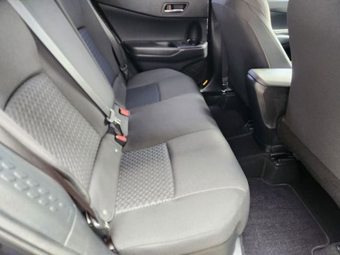 Used 2020 Toyota C-HR LE image 29
