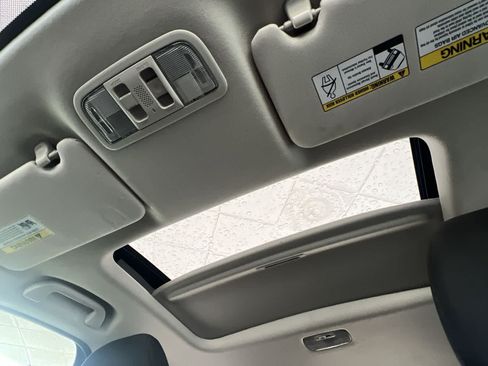 Used 2017 Honda HR-V EX image 19