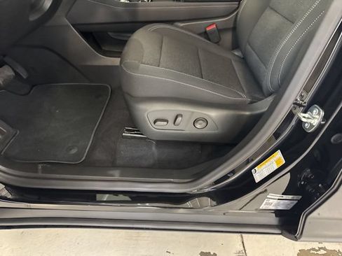 New 2026 Chevrolet Traverse LT FWD image 36