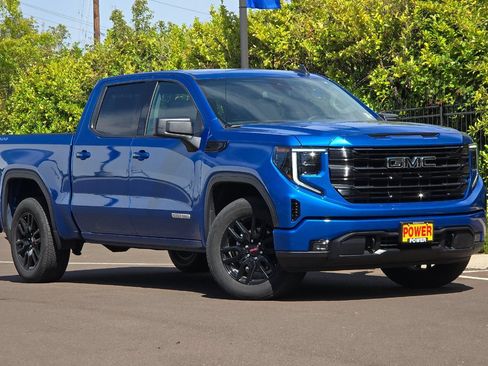 Used 2024 GMC Sierra 1500 Elevation AWD/4WD image 2