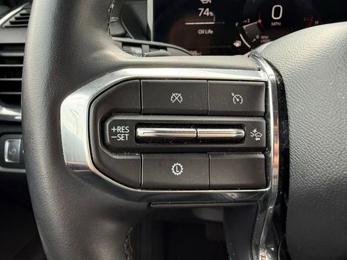 Used 2024 GMC Acadia Elevation image 13