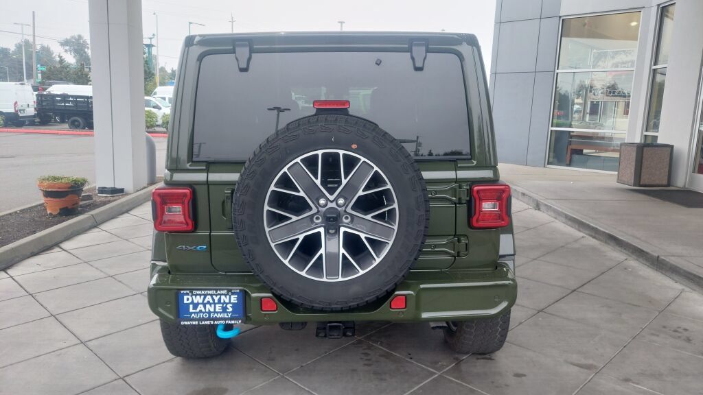 Used 2024 Jeep Wrangler High Altitude AWD/4WD image 4