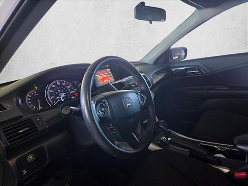 Used 2015 Honda Accord Sport image 9